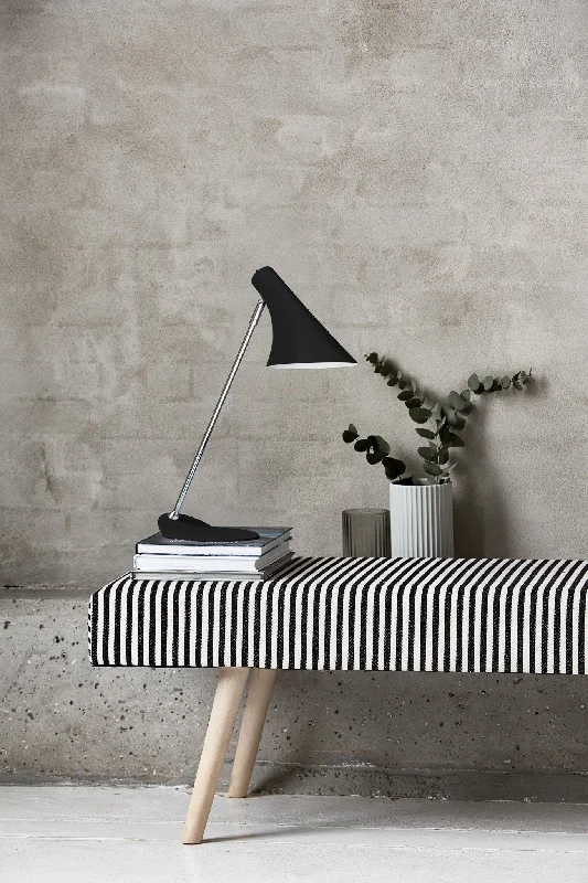 Rustic track lighting for farmhouse decorVanila Table Light